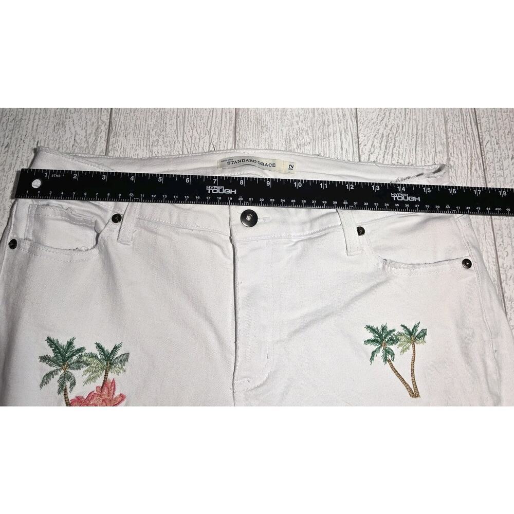 Standard Grace Jeans White Embroidered Flamingos Palm Trees Distressed Sz 12 - Picture 7 of 10